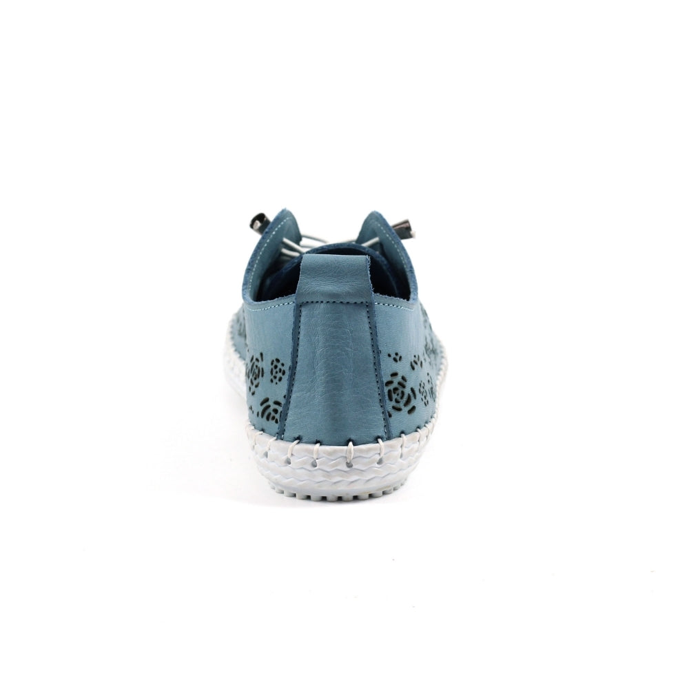 Bamburgh Punch detail Leather Pumps Blue